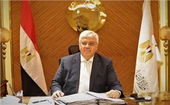   وزير التعليم العالي يصدر قرارًا بإغلاق كيان وهمي بالقاهرة
