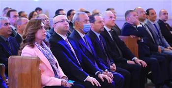 محافظ بنى سويف يهنى أبناء الطائفة الإنجيلية بعيد الميلاد المجيد 