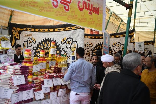 بالصور «بوابة دار المعارف» تستعرض انطلاق 10 معارض أهلا رمضان و  766 منفذ بيع للمواد الغذائية بقنا