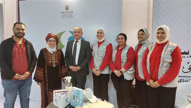 السفير الأردني بالقاهرة يزور المعرض العربي للأسر المنتجة «بيت العرب» بقصر القبة