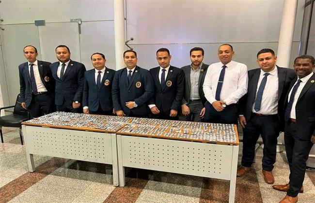 جمارك مطار الغردقة الدولي تضبط محاولة تهريب عدد من الأقراص المخدرة  
