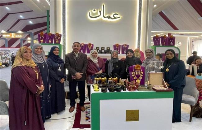 "الرحبي" يؤكد على عمق العلاقات العمانية المصرية.. وإقبال كبير على الجناح العماني في معرض الأسر المنتجة