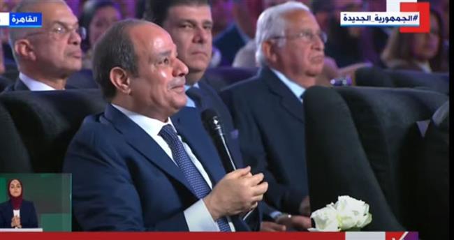 السيسي لجمعيات المجتمع الأهلى: "بشكركم باسمى وباسم كل المصريين"