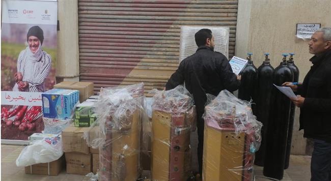 " عايشين بخيرها " تتبرع بأجهزة طبية للوحدة الصحية بأبو المطامير