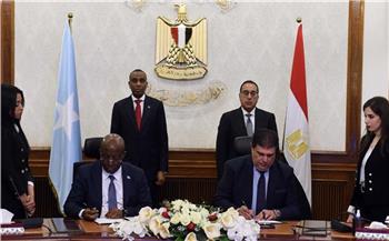   رئيسا وزراء مصر والصومال يشهدان توقيع مذكرة تفاهم لتعزيز التعاون في المجال الإعلامي 