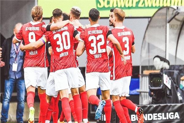 الدوري الألماني.. فرايبورج يفوز على أوجسبورج بهدفين نظيفين