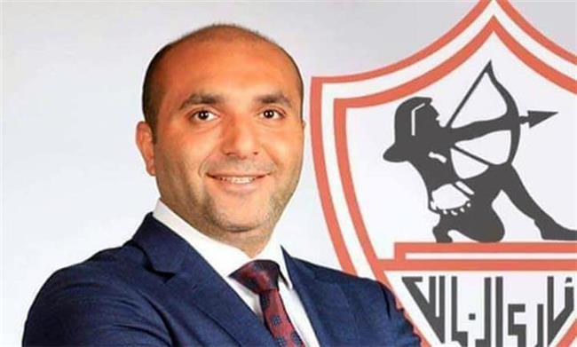 هاني العتال ينهي أزمة ملابس فريق الزمالك