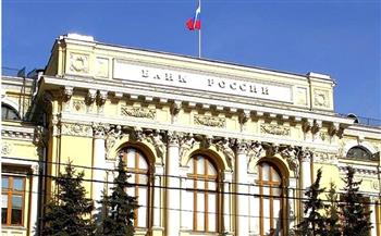   "المركزي الروسي" يحظر على البنوك المحلية استخدام نظام "سويفت" داخل البلاد