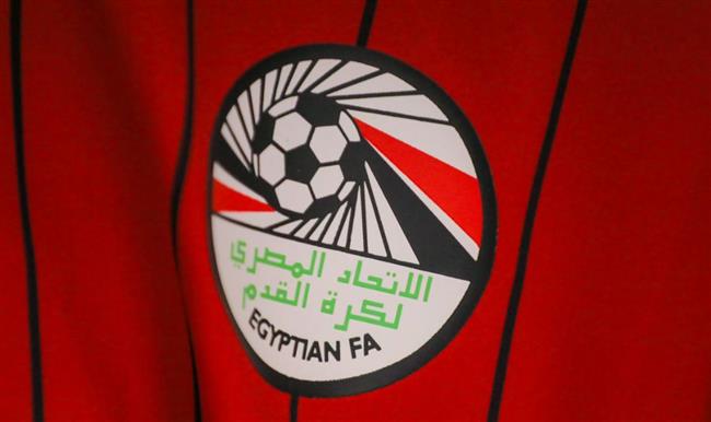 منتخب مصر بالزي الأحمر وزامبيا بالأخضر استعدادا لودية الفريقين