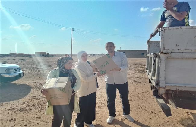محافظ مطروح يتابع دعم متضرري المناطق المتأثرة بمياه السيول