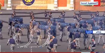   أمام الرئيس السيسي.. طلاب كلية الشرطة يقدمون عروض الكفاءة القتالية 