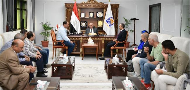 " الداودي " يستقبل وفد وزارة الزراعة لرفع كفاءة الثروة الحيوانية بمشروعات الأمن الغذائى بقنا