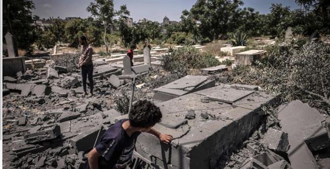 الاحتلال الإسرائيلي يستهدف المقابر في غزة