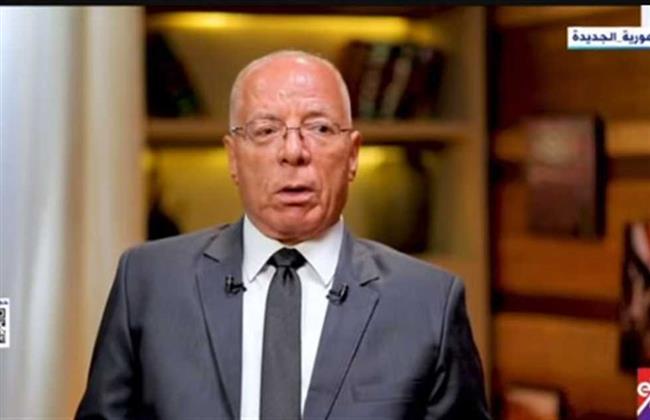 فتح قناة السويس.. تفاصيل الخلاف بين السادات وتوفيق الحكيم قبل الحرب