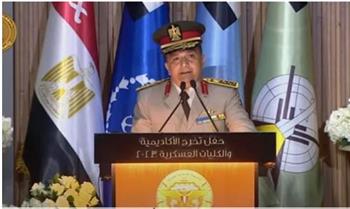   ياسر وهبة عن خريجي الكليات العسكرية: قُرى عينيك يا مصر وانظري ماذا تأمرين
