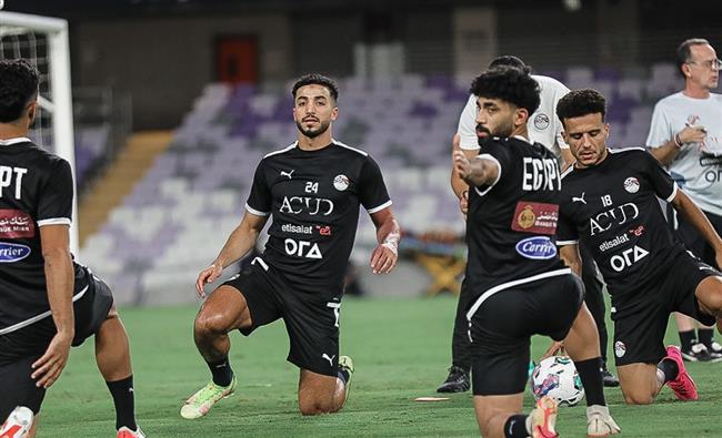 المنتخب الوطني يكتفى بتدريب صباحى استعدادا لودية الجزائر