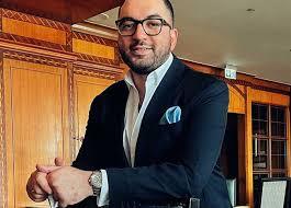 احمد محمد ثروت يحكي معاناته مع المرض مع الإعلامية منى الشاذلي