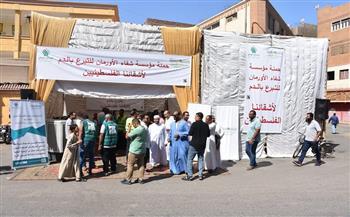 توافد المئات علي 3 ميادين بالأقصر  للتبرع بالدم لصالح الأشقاء الفلسطينيين فى قطاع غزة 