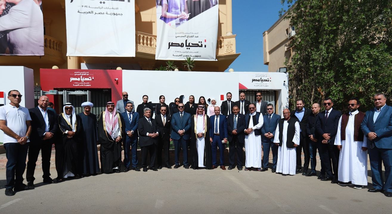 حملة المرشح الرئاسي عبدالفتاح السيسي تستقبل وفدا من مجلس القبائل والعائلات المصرية