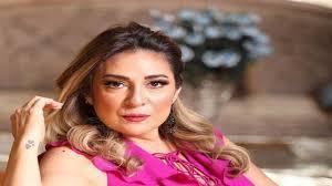 طليقة شريف منير تثير الجدل بتدوينة على فيسبوك