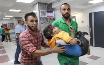   الأطباء والممرضون في مستشفى العودة بغزة يرفضون الإخلاء ويصفون الوضع بـ”الكارثي”