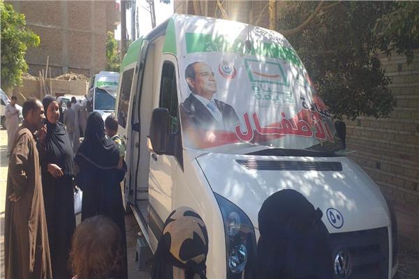 الكشف على 604 مواطن فى قافلة طبية مجانية بقرية رفاعة بمركز قوص بقنا