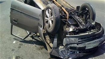  مصرع ربة منزل وإصابة زوجها فى حادث انقلاب سيارة ملاكى بقنا 