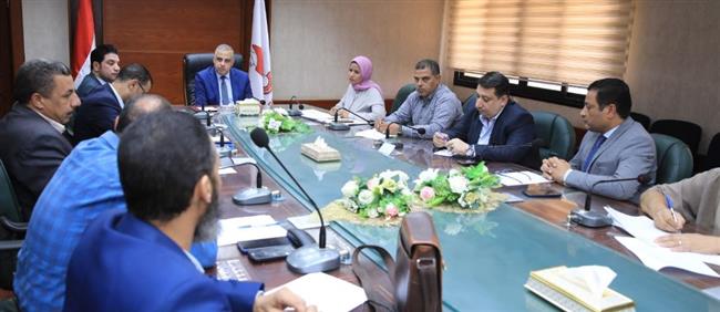محافظ سوهاج يعقد اجتماعا لمناقشة موقف عدد من مشروعات التنمية الحضرية    