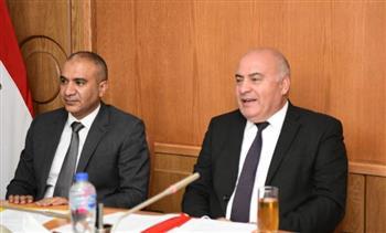 السكرتير المساعد يشارك في ندوة للتعريف بسوق وشهادات الكربون بقنا