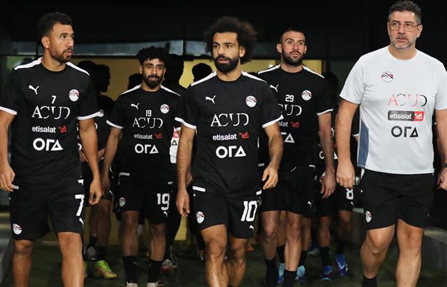 محمد صلاح يقود التشكيل المتوقع لمنتخب مصر أمام الجزائر اليوم