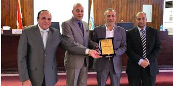كلية الطب البيطري بسوهاج تنظم المؤتمر التعريفي الأول بمجالات الطب البيطري