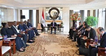   رئيس الوزراء يلتقي رئيس البنك الافريقي للتصدير والاستيراد والوفد المرافق له