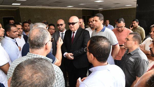 "الداودي" يتفقد أعمال التشطيبات بمستشفى قنا الجديدة
