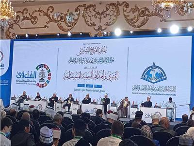 مؤتمر الإفتاء الـ8.. "علوان": ندرة الموارد الاقتصادية تتطلب التحلي بقيم الرحمة والإيثار والتكافل