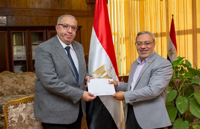 قرار جمهوري بتعيين الدكتور ياسر الجرف عميدا لكلية التجارة بجامعة طنطا