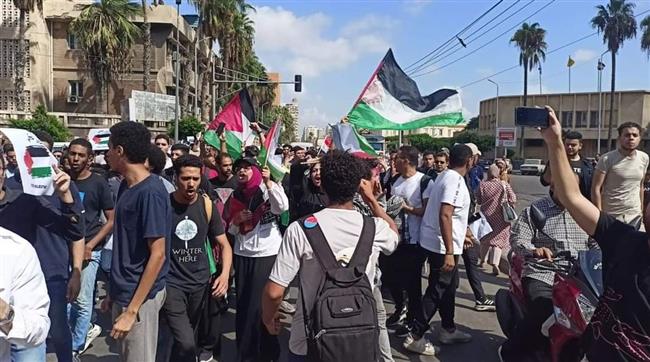 مسيرات حاشد بالإسكندرية لتأييد موقف الرئيس السيسي من القضية الفلسطينية 