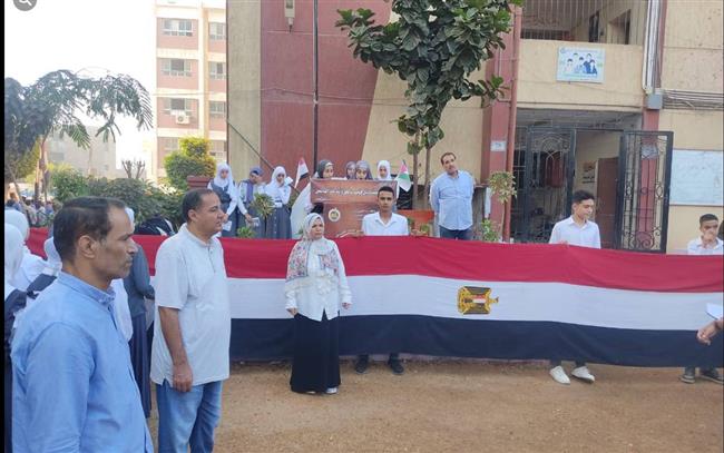 فى طابور الصباح.. «صوت فلسطين» يتردد من حناجر طلاب «ثانوية الدير» | صور 