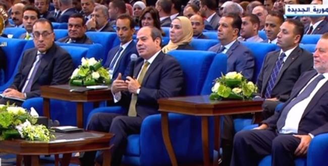 الرئيس السيسي يوجه بتسهيل إجراءات رعاية الأطفال: وجود الطفل وسط أسرة أفضل له