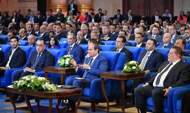 السيسي: ملتزم بمخرجات الحوار الوطني