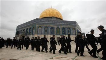   الاحتلال الإسرائيلي يقتحم المُصلى القبلي بالمسجد الأقصى 