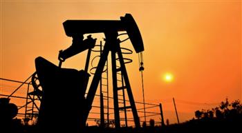   انخفاض أسعار النفط العالمية إلى أدنى مستوى لها
