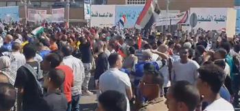   لا للتهجير.. تصاعد هتاف أعضاء الحركة المدنية أمام مسجد مصطفى محمود