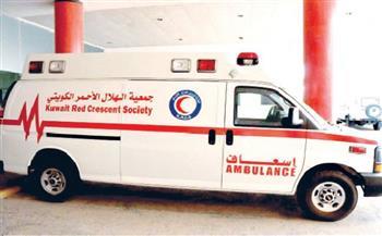 الهلال الأحمر الكويتي يتبرع بثلاث سيارات إسعاف لقطاع غزة