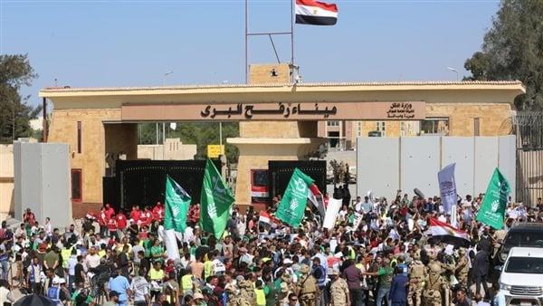 مراسل "إكسترا نيوز": لم يتم تحديد موعد دخول المساعدات إلى غزة