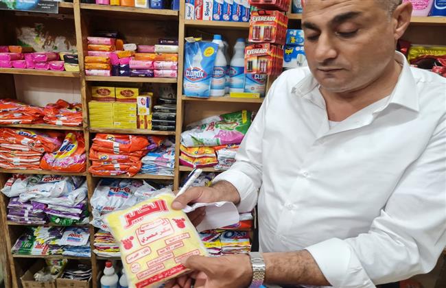 تحرير 8 محاضر بيع بأزيد من السعر الرسمي خلال حملات تموينية على الأسواق بـ دمنهور