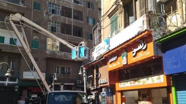 إزالة 926 إعلان مخالف بأحياء "الثغر" خلال شهر