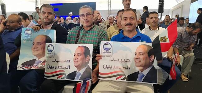 الشارع المصري يصطف لدعم "السيسي"