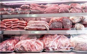    ضمن مبادرة تخفيض الأسعار .. طرح اللحوم الطازجة والمجمدة بالمجمعات الاستهلاكية