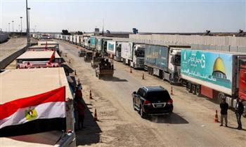   مصر تفرض إرادتها.. استمرار دخول شاحنات المساعدات عبر معبر رفح إلى قطاع غزة