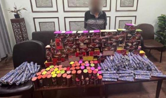 ضبط عاطل لقيامه بالاتجار في الألعاب النارية بالإسكندرية